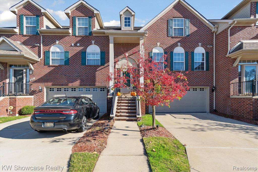 13155 GOLF POINTE Drive, Taylor, MI 48180