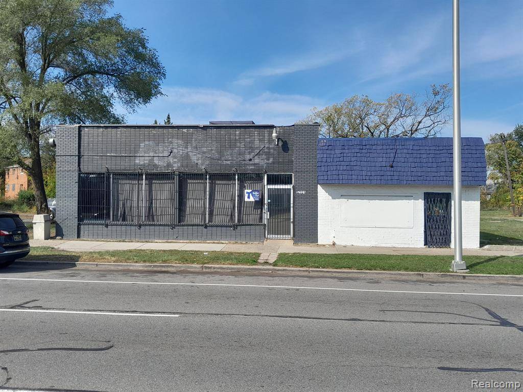 12121 GRATIOT Avenue, Detroit, MI 48205