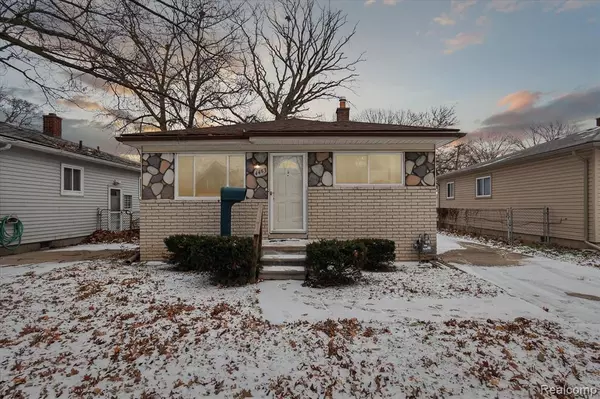 4463 HIPP Street, Dearborn Heights, MI 48125