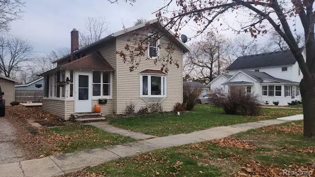 214 S VAN BUREN Street, Tecumseh, MI 49286