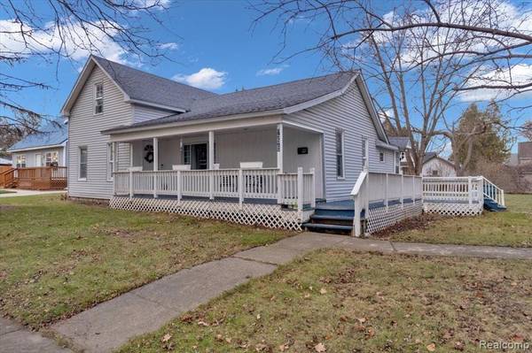 266 S ELM Street, Lapeer, MI 48446