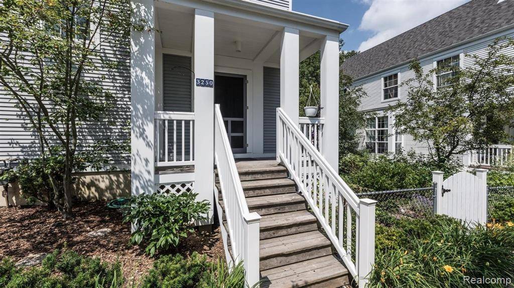 3250 Cardinal Drive, Ann Arbor, MI 48108