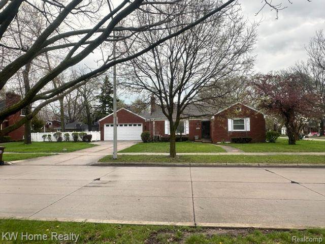 Grosse Pointe Woods, MI 48236,1220 ELFORD Court