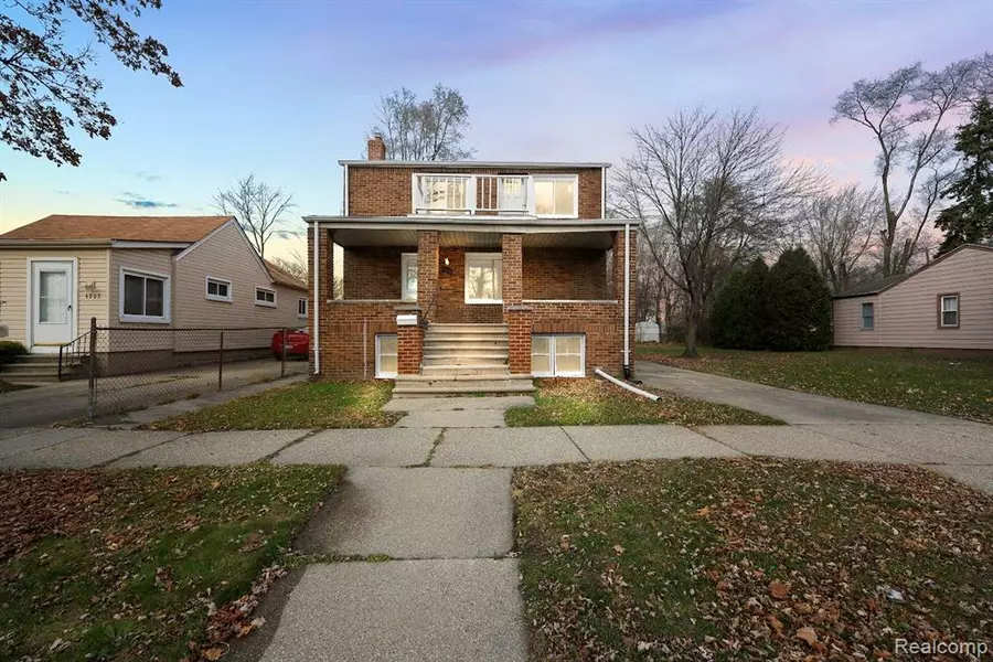 1747 E MADGE Avenue, Hazel Park, MI 48030