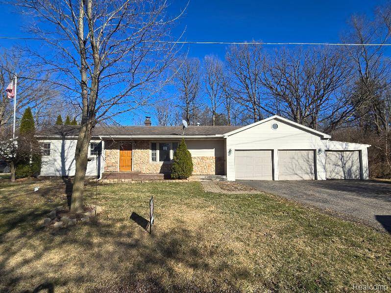 2163 BRAMBLEWOOD Drive, Burton, MI 48519