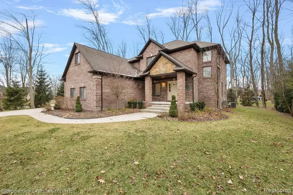 68347 OAK RIDGE Circle,  Richmond,  MI 48062