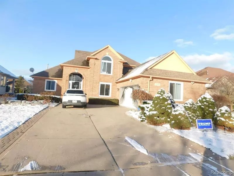 15363 DOROTHY Drive, Macomb, MI 48042