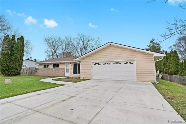 Clarkston, MI 48348,5269 MARCONI Street