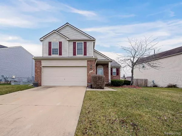 6335 OAKHURST Drive, Ypsilanti Twp, MI 48197