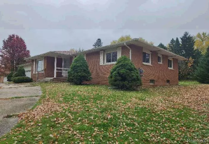 1080 DYE KREST Drive, Flint Twp, MI 48532