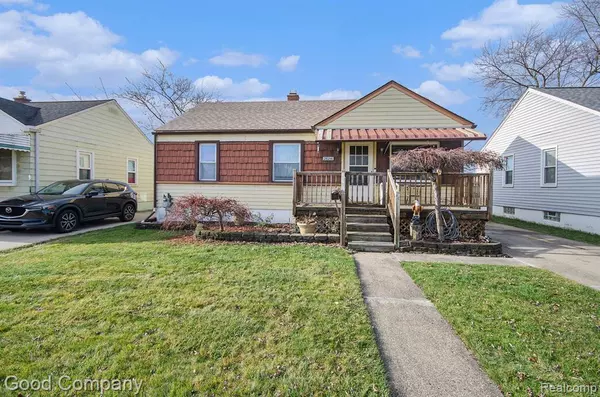 26241 BLUMFIELD Street, Roseville, MI 48066