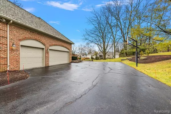 Bloomfield Hills, MI 48301,1537 QUARTON RIDGE Circle