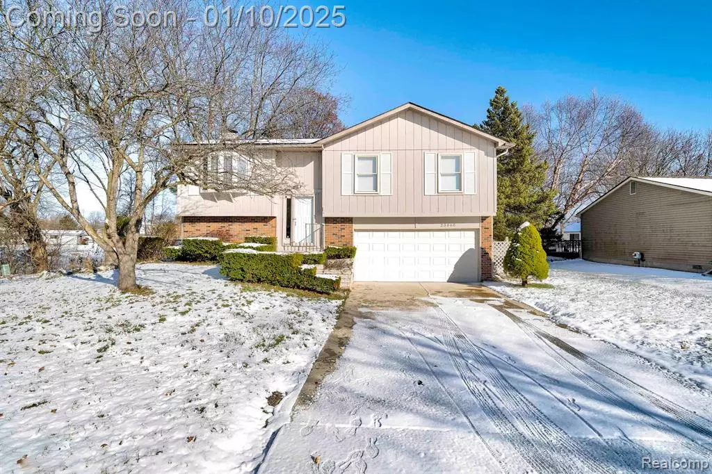 Novi, MI 48375,23860 CRANBROOKE Drive