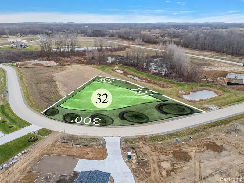 1760 VISTA Drive, Oakland Twp, MI 48363