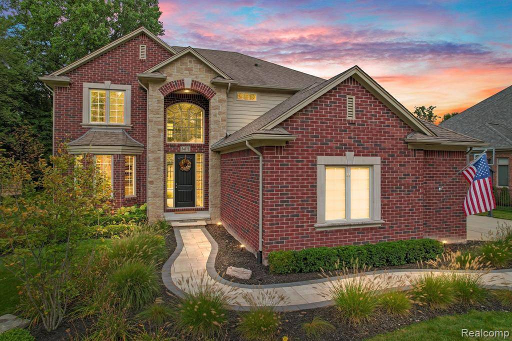 34372 DANTE Drive, Chesterfield Twp, MI 48047