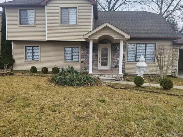 38044 MALLAST Street, Harrison Township, MI 48045