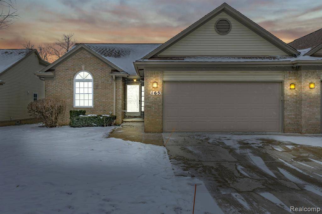 165 WINDING BranchK, Commerce Twp, MI 48390