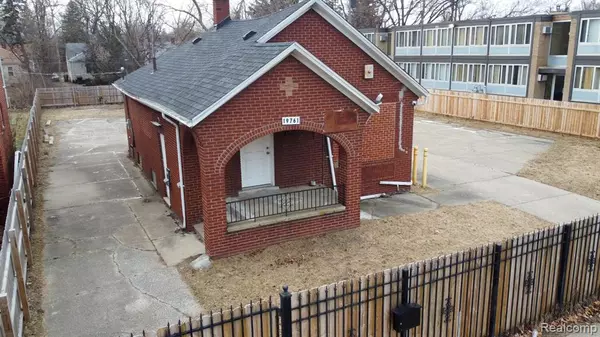 19761 GREENFIELD Road, Detroit, MI 48235