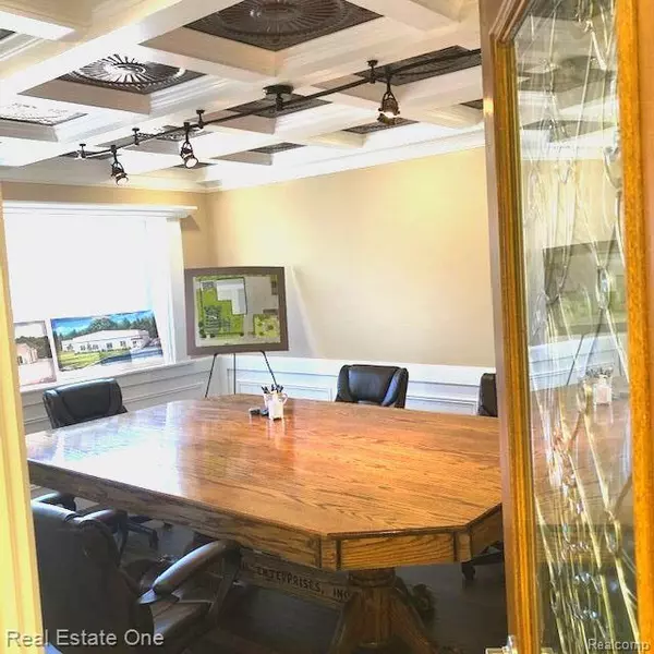 Pinckney Vlg, MI 48169,195 E HAMBURG Street #3