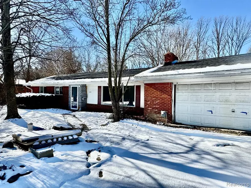 8142 DUNGARVIN Drive, Grand Blanc Twp, MI 48439