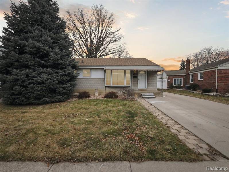 1828 ALARD Avenue, Lincoln Park, MI 48146