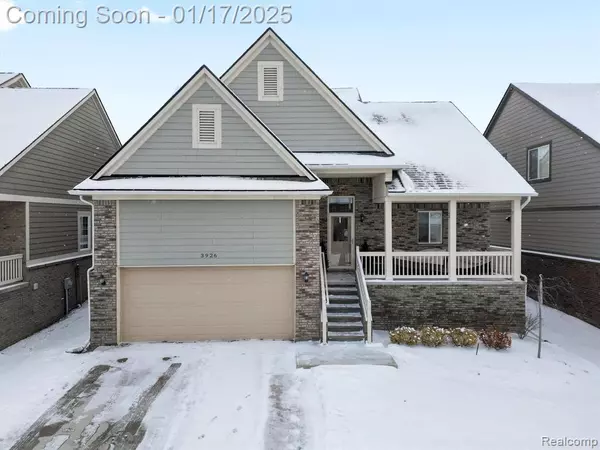 3926 MAPLE Lane, Auburn Hills, MI 48326