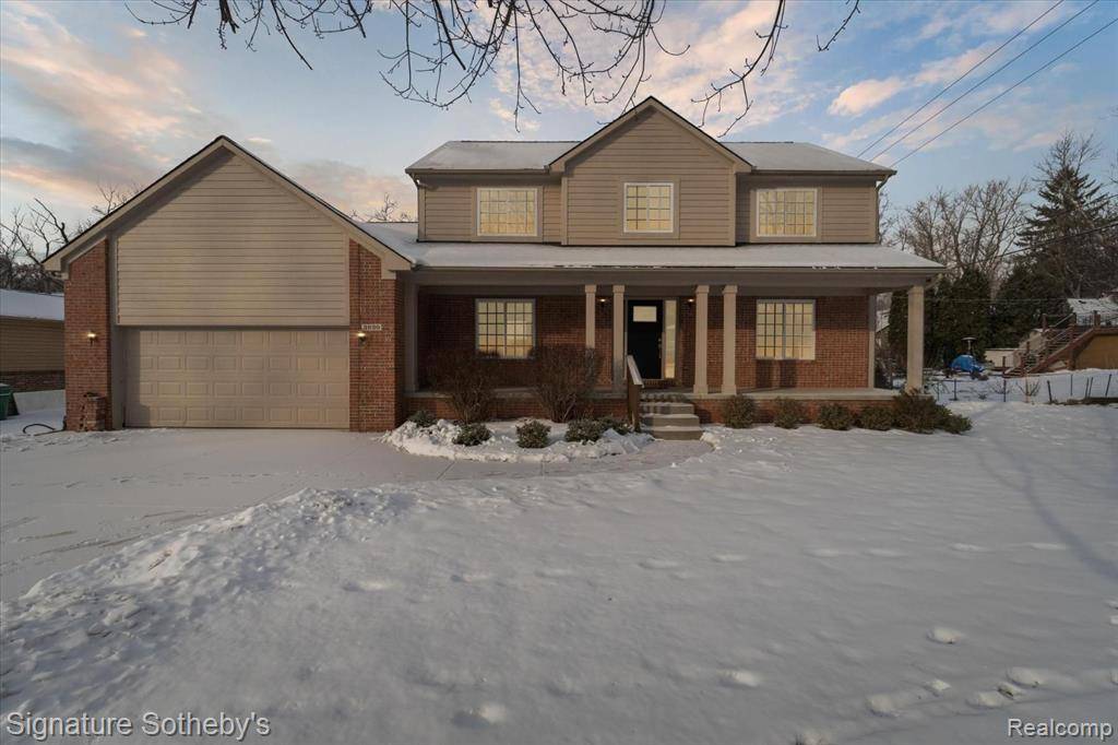 3930 CLUBVIEW Avenue E, West Bloomfield Twp, MI 48324