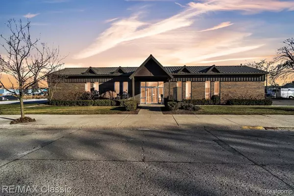330 CHARLES Street, Belleville, MI 48111