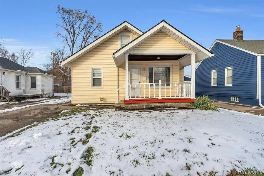 71 E COY Avenue, Hazel Park, MI 48030