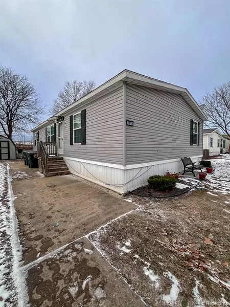 6952 CARSON Drive, Romulus, MI 48174