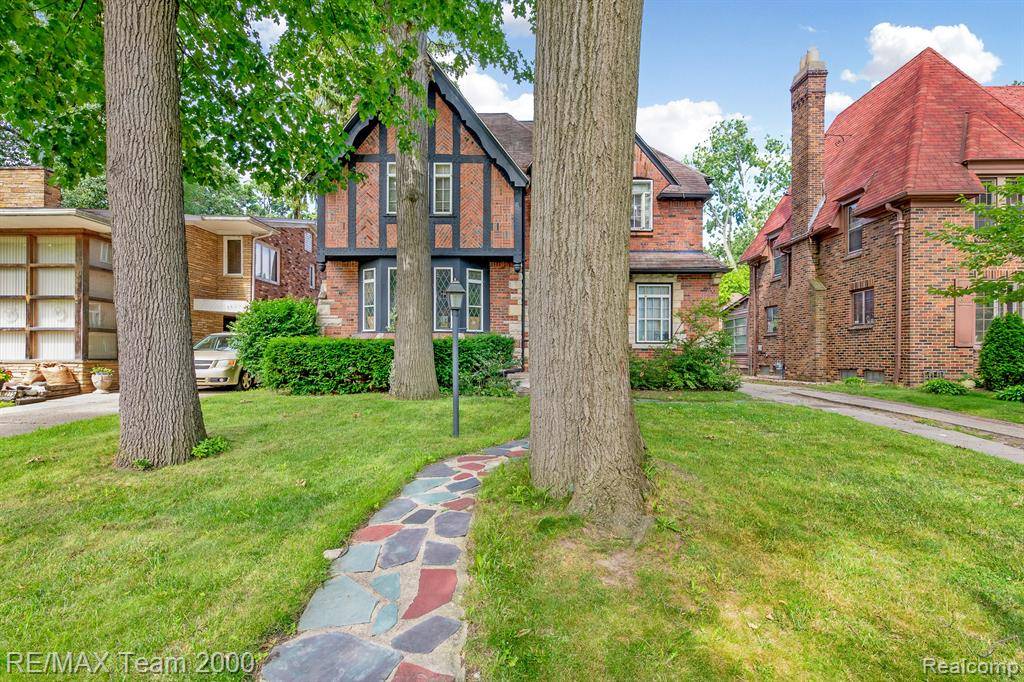 Detroit, MI 48221,18285 BIRCHCREST Drive