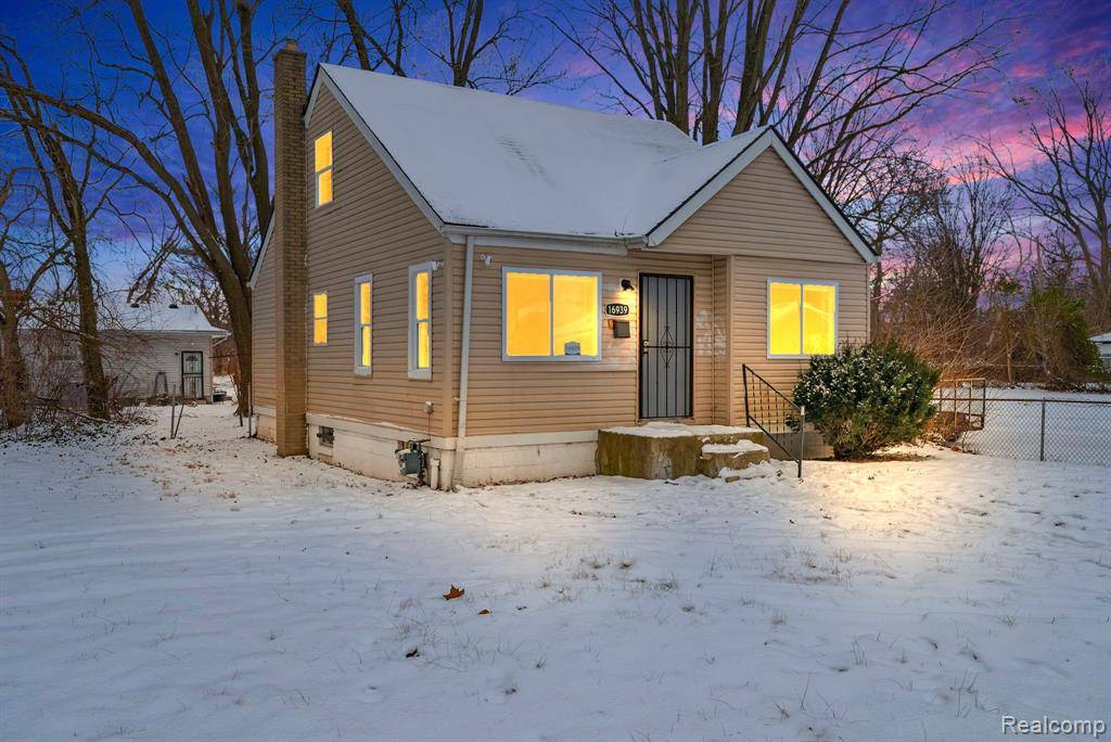 16939 CURTIS Street, Detroit, MI 48235