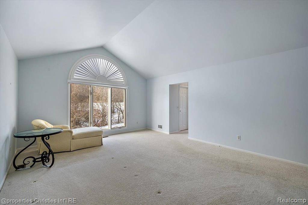 Bloomfield Twp, MI 48304,517 CAMBRIDGE WAY