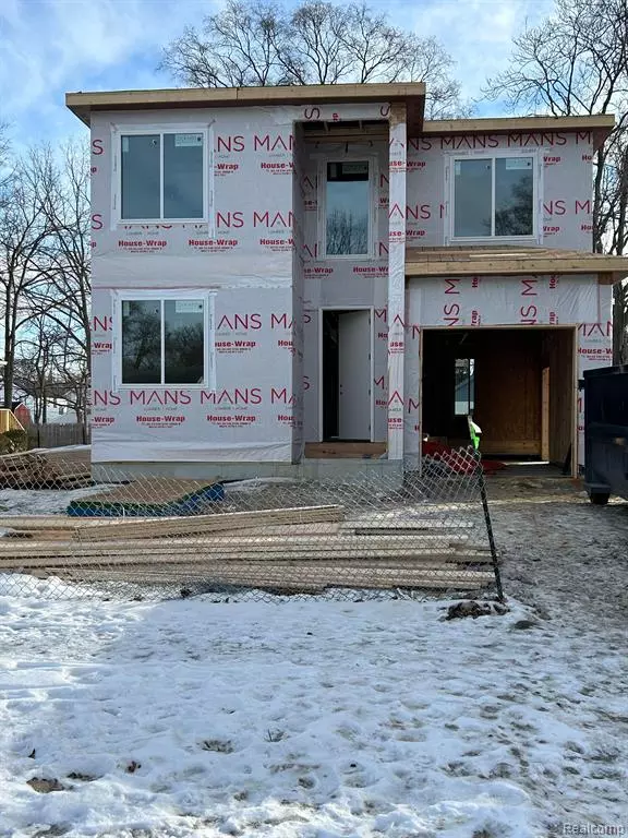 Oak Park, MI 48237,24428 Republic Avenue