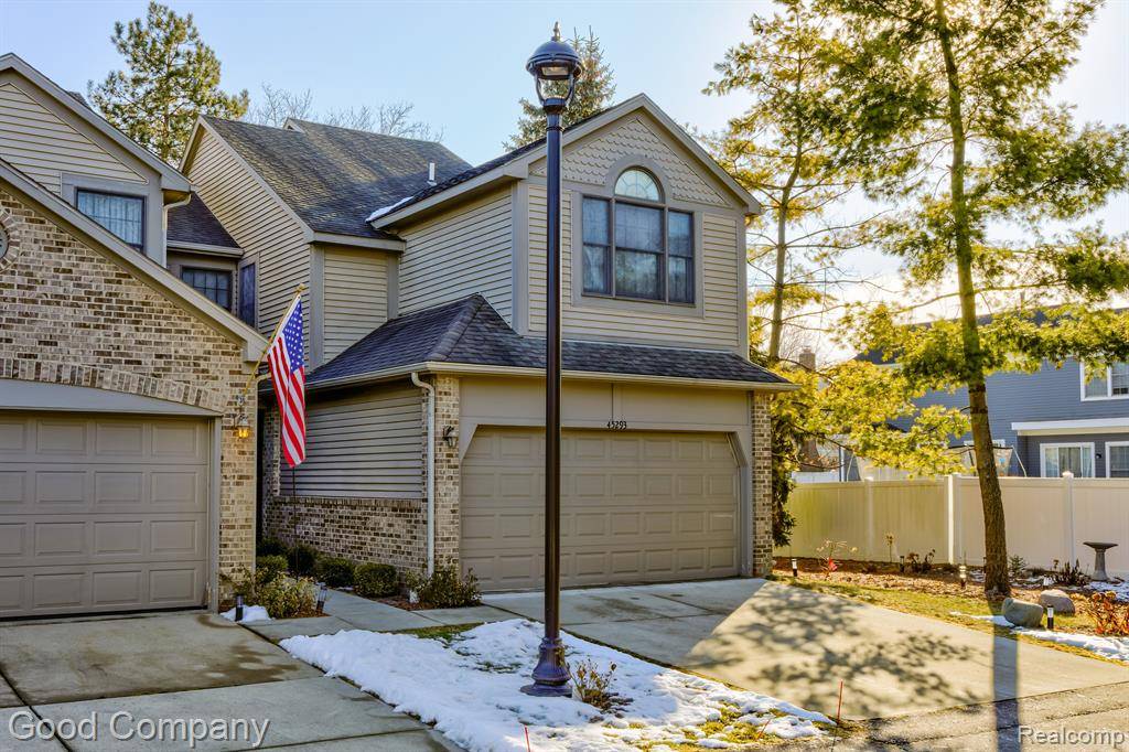 45293 HORSESHOE Circle, Canton Twp, MI 48187