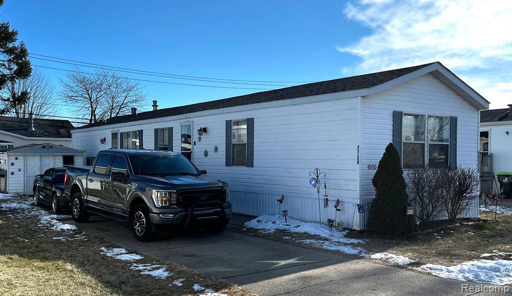 45130 Sheri Drive, Macomb Twp, MI 48044
