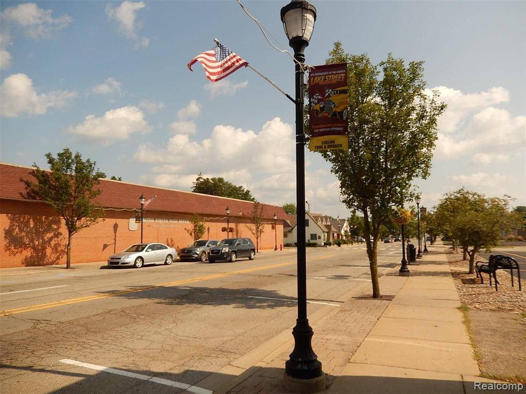 South Lyon, MI 48178,333 S LAFAYETTE Street