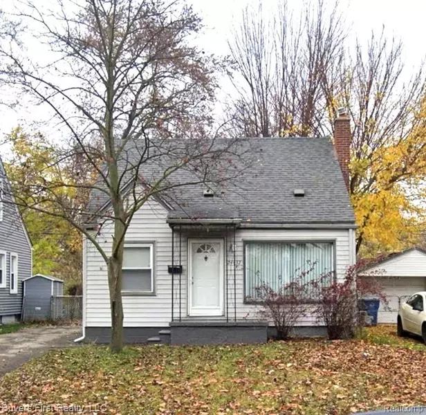 24432 HOPKINS Street, Dearborn Heights, MI 48125