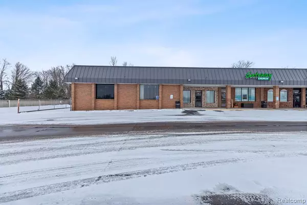 25950 S KNOLLWOOD Drive, Chesterfield Twp, MI 48051
