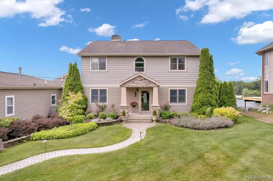 1611 HARWOOD Drive, Oxford Twp, MI 48371