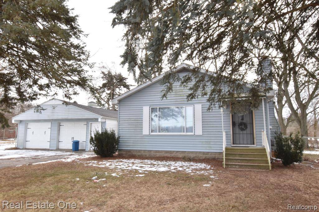 2439 W COLDWATER Road, Mt. Morris Twp, MI 48505