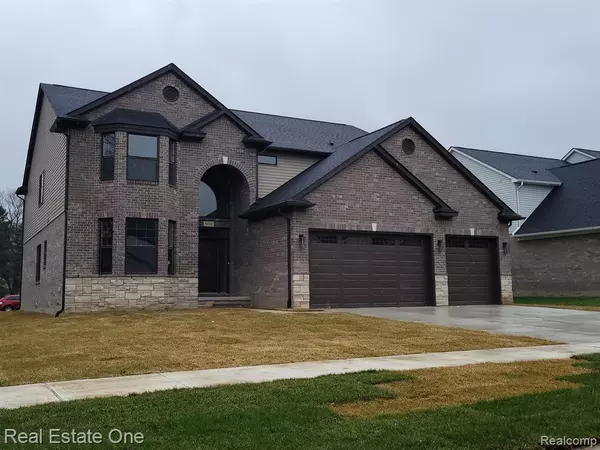 625 VANDERPOOL Drive, Troy, MI 48083