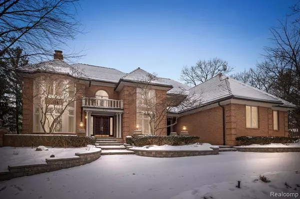 5148 CREST KNOLLS, Bloomfield Hills, MI 48302