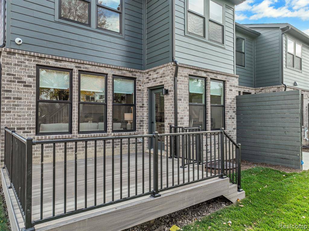 Pittsfield Twp, MI 48103,3012 Canopy Tree Way 9