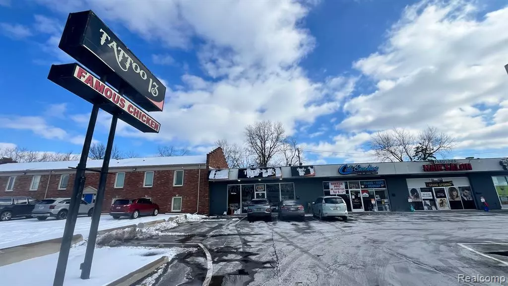 Farmington Hills, MI 48334,0000 Orchard Lake Road