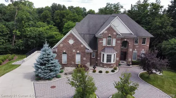 15960 PINE VALLEY Drive, Northville Twp, MI 48168