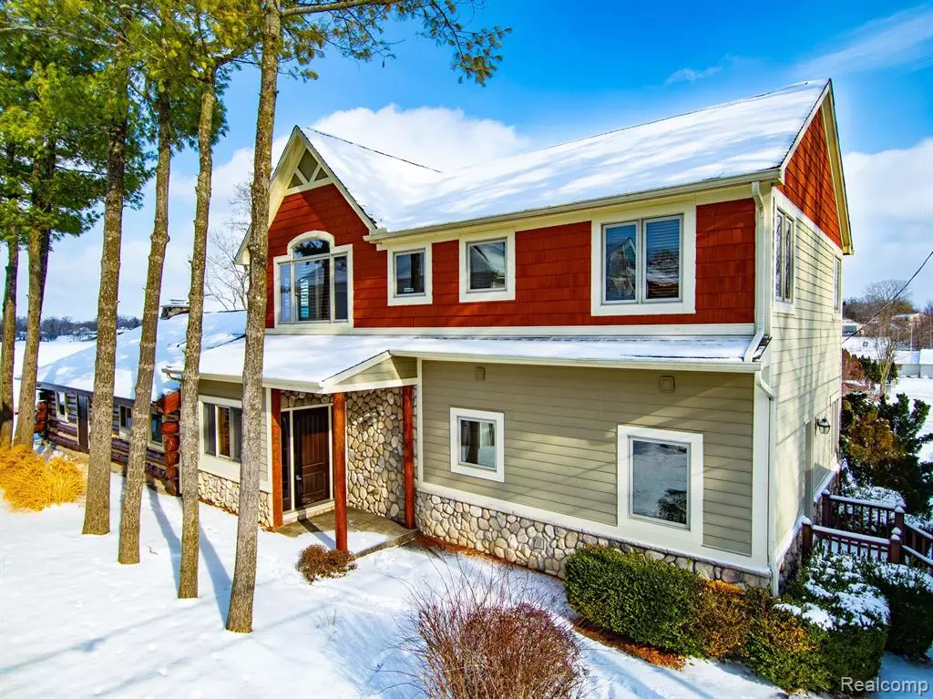 Waterford Twp, MI 48328,4474 Cass Elizabeth Road