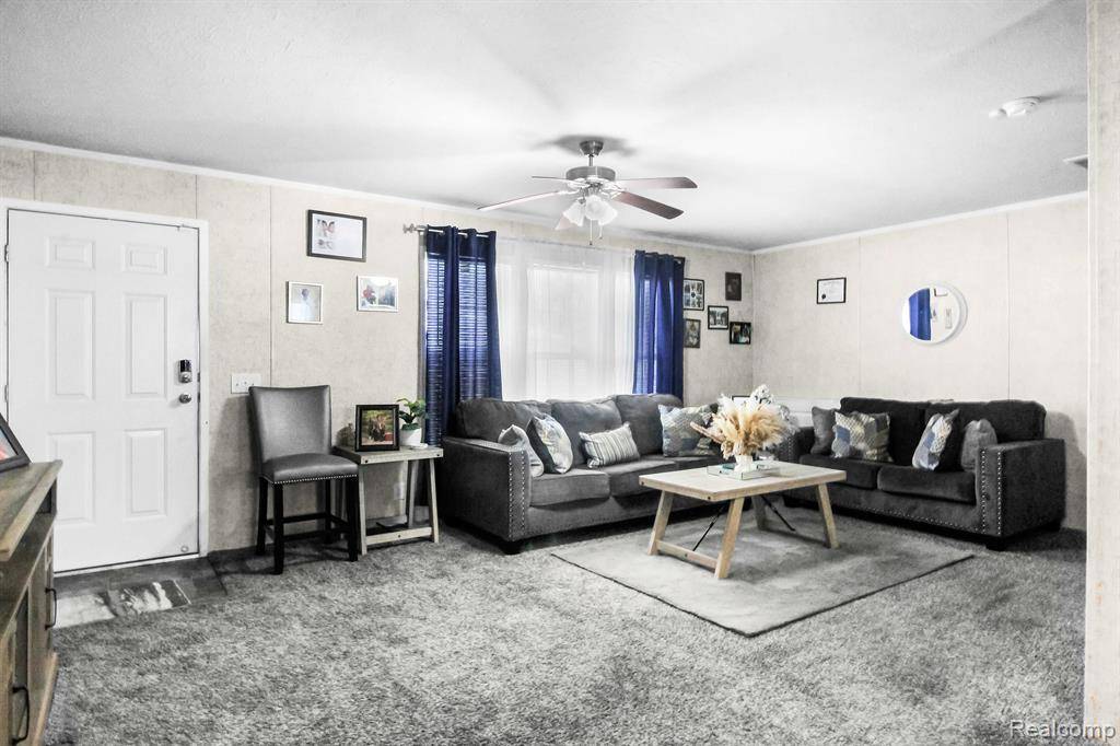 Clinton Twp, MI 48036,20543 Glenallen