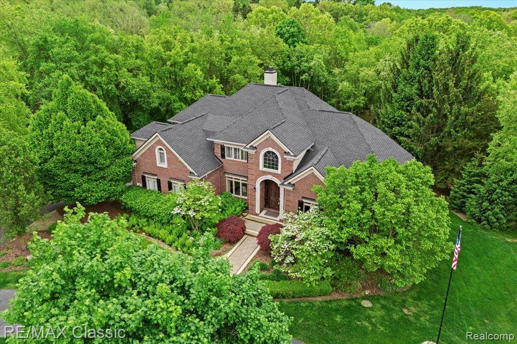 2833 STONE MEADOW Drive, Milford Twp, MI 48380