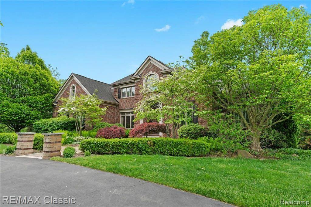 Milford Twp, MI 48380,2833 STONE MEADOW Drive
